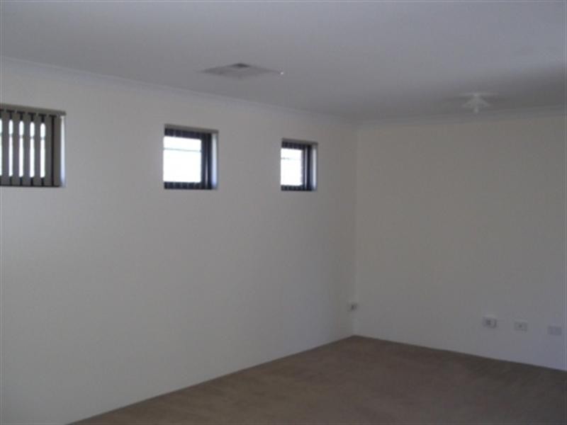 94 Edgecombe Pass, Aveley WA 6069