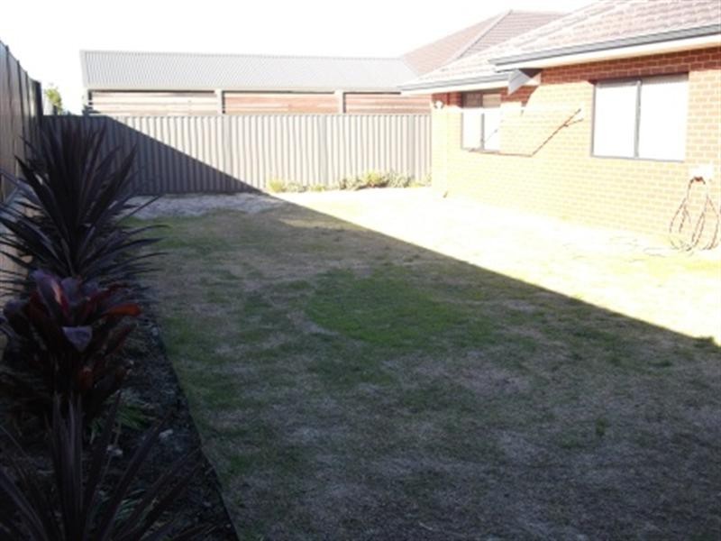 94 Edgecombe Pass, Aveley WA 6069