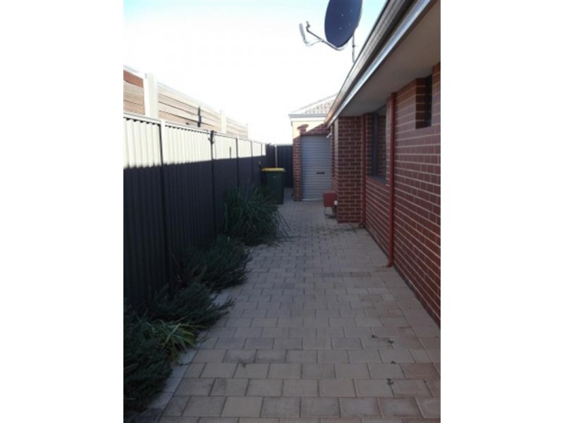 94 Edgecombe Pass, Aveley WA 6069