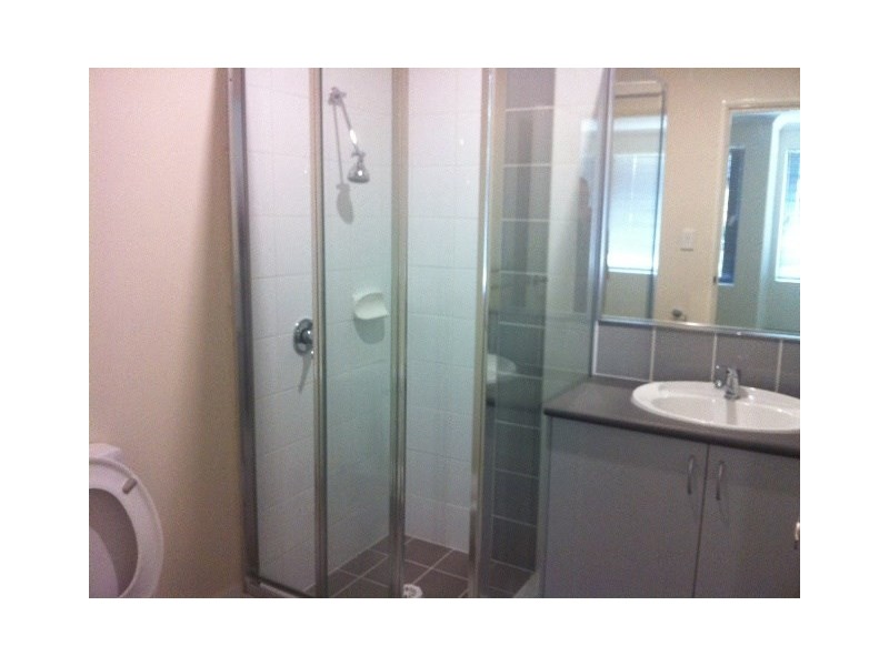 10 Evesham Drive, Ellenbrook WA 6069