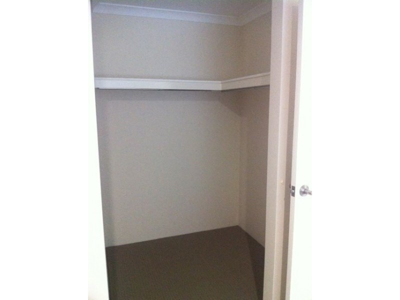 10 Evesham Drive, Ellenbrook WA 6069