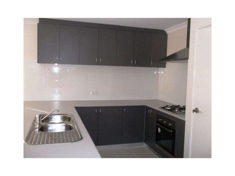 10 Evesham Drive, Ellenbrook WA 6069