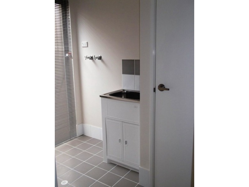 10 Evesham Drive, Ellenbrook WA 6069