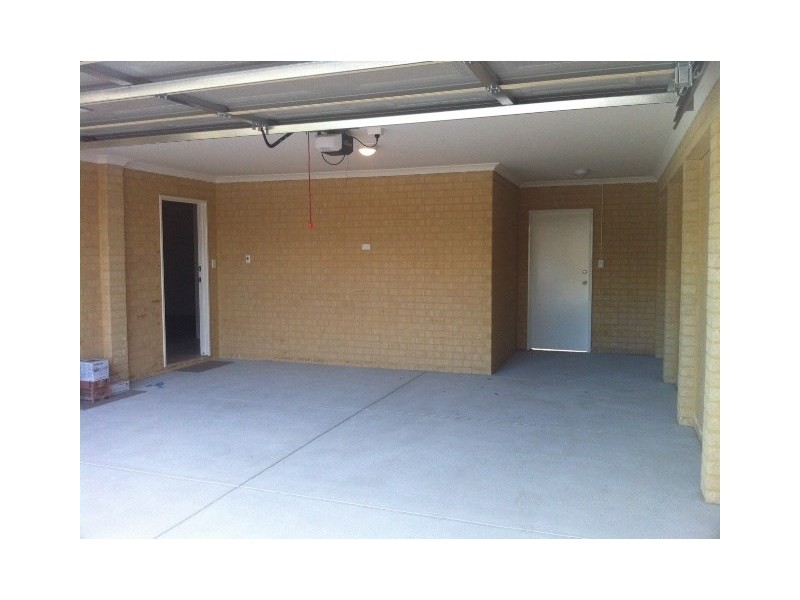 10 Evesham Drive, Ellenbrook WA 6069