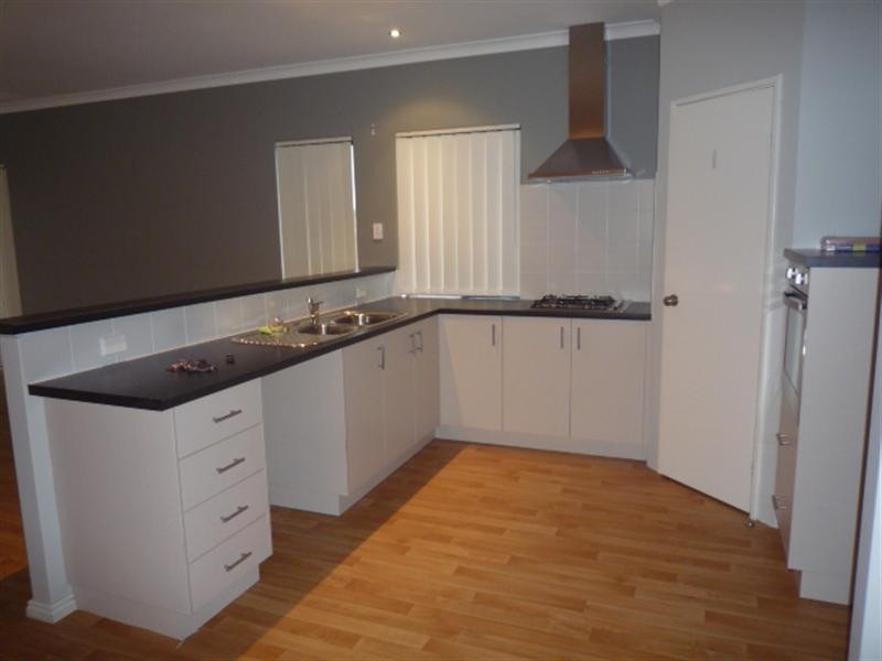 62 Musselbrook Trail, Ellenbrook WA 6069