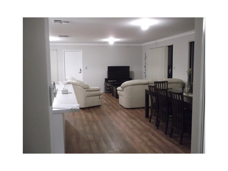 7 Gippsland Way, Ellenbrook WA 6069