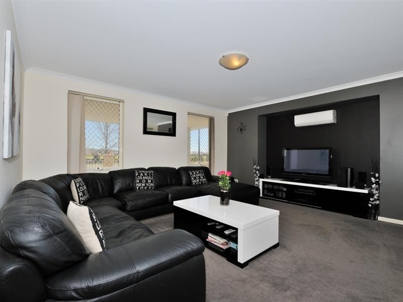 39 Waite Ridge, Aveley WA 6069