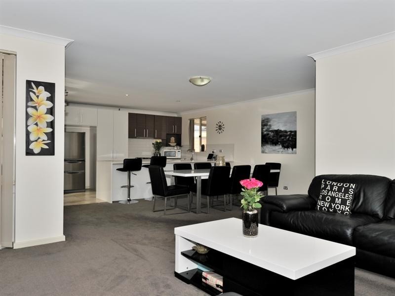 39 Waite Ridge, Aveley WA 6069