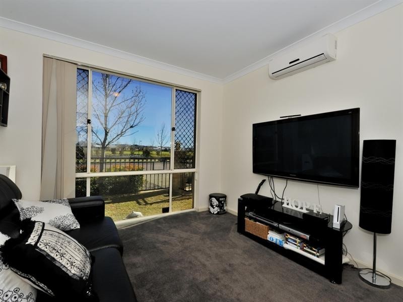 39 Waite Ridge, Aveley WA 6069