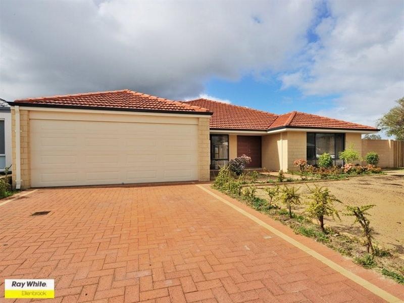 125 Roxburghe Drive, The Vines WA 6069