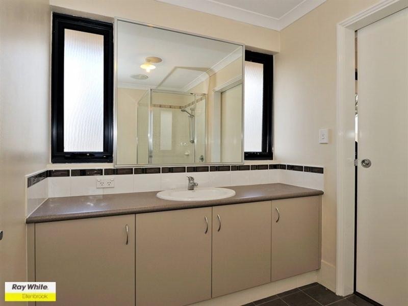 125 Roxburghe Drive, The Vines WA 6069