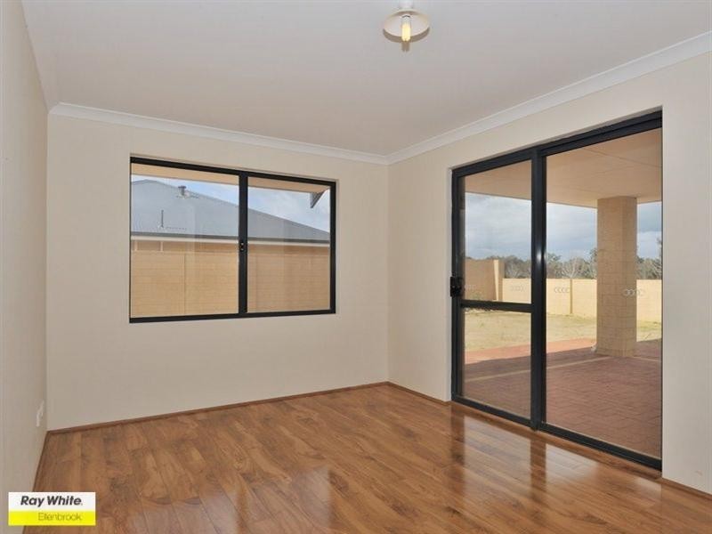 125 Roxburghe Drive, The Vines WA 6069