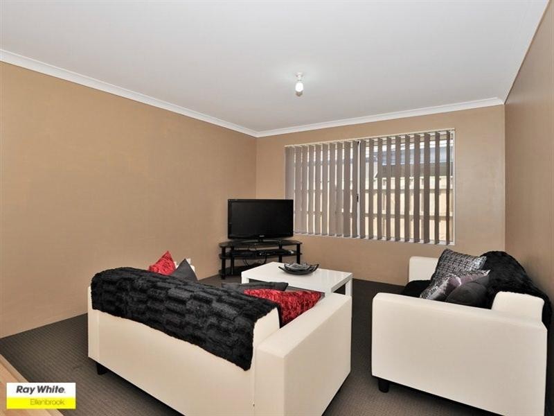 6 Coldstream Pass, Ellenbrook WA 6069