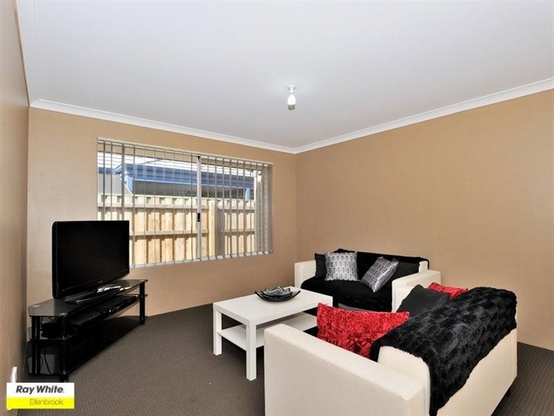 6 Coldstream Pass, Ellenbrook WA 6069