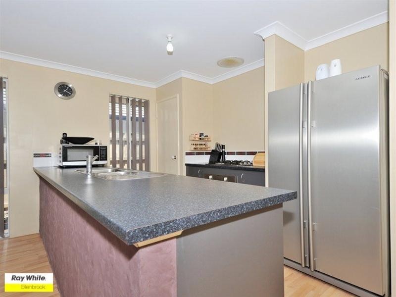 6 Coldstream Pass, Ellenbrook WA 6069