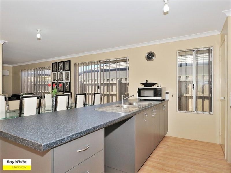 6 Coldstream Pass, Ellenbrook WA 6069