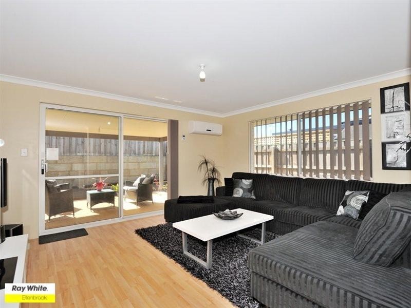 6 Coldstream Pass, Ellenbrook WA 6069