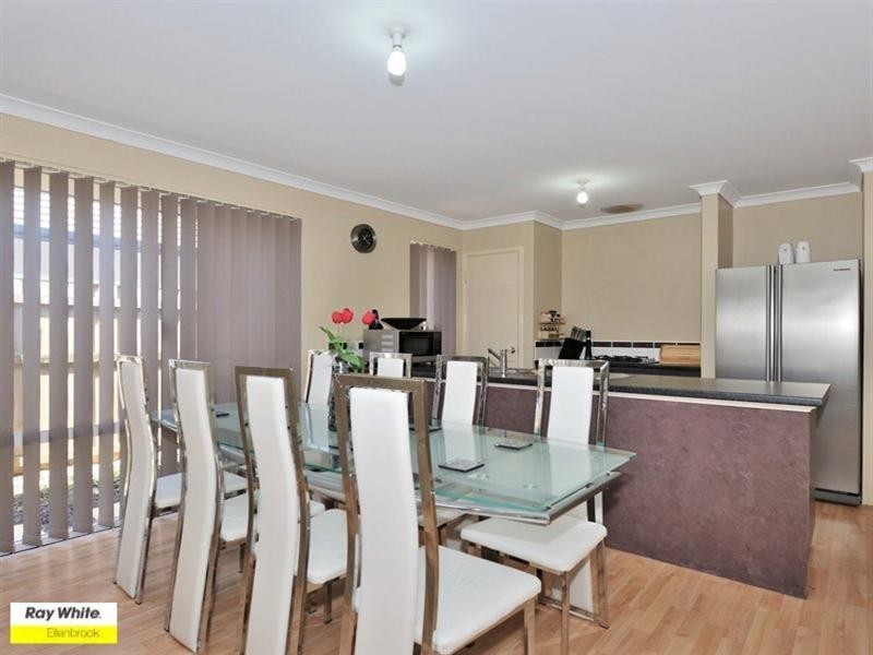 6 Coldstream Pass, Ellenbrook WA 6069