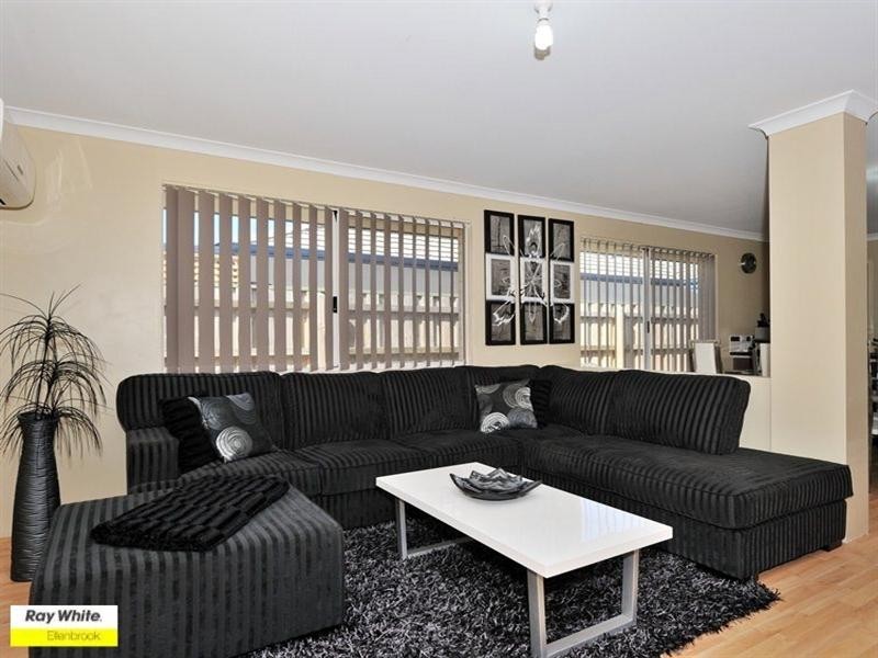 6 Coldstream Pass, Ellenbrook WA 6069