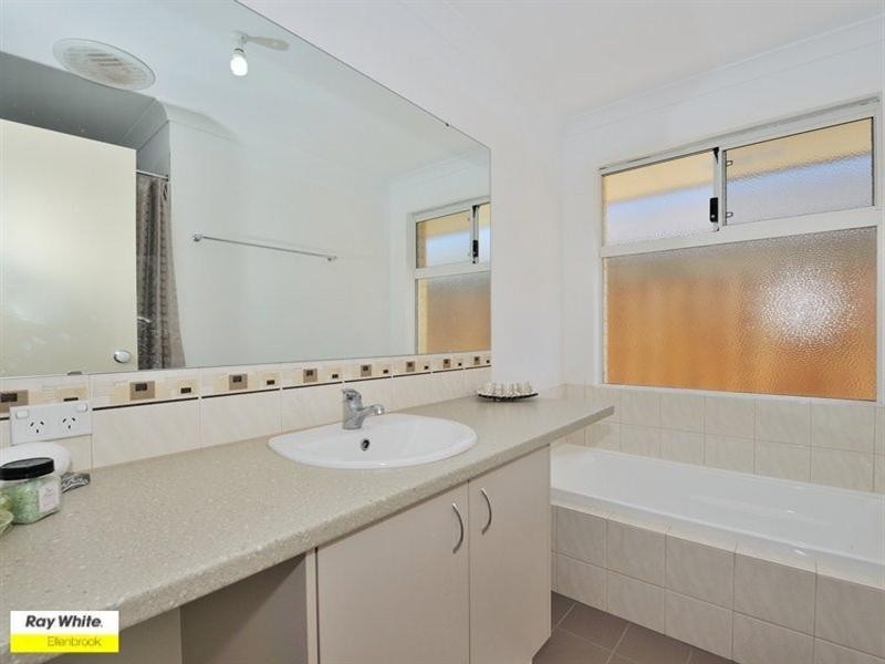 6 Coldstream Pass, Ellenbrook WA 6069