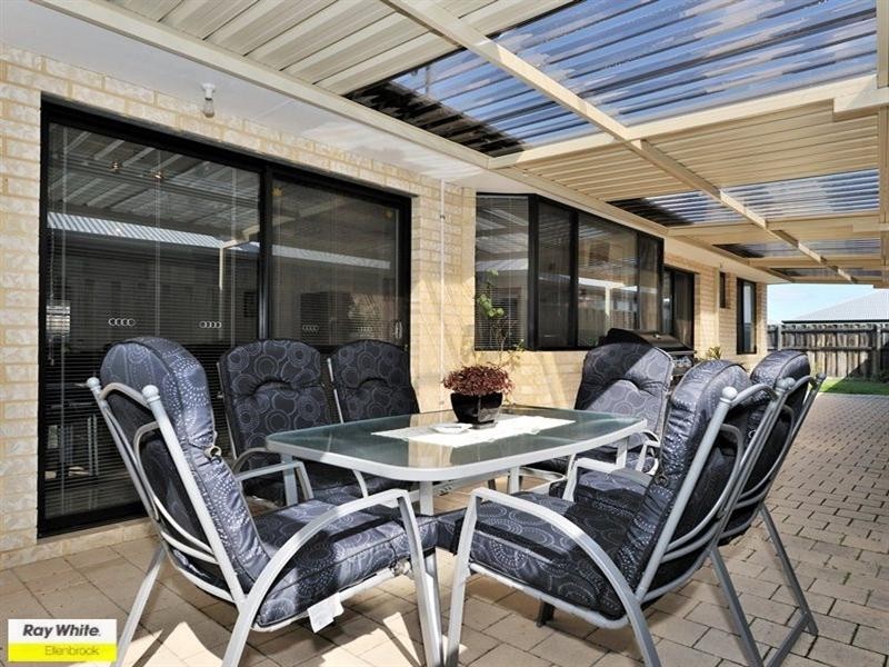 15 Thorold Avenue, Ellenbrook WA 6069