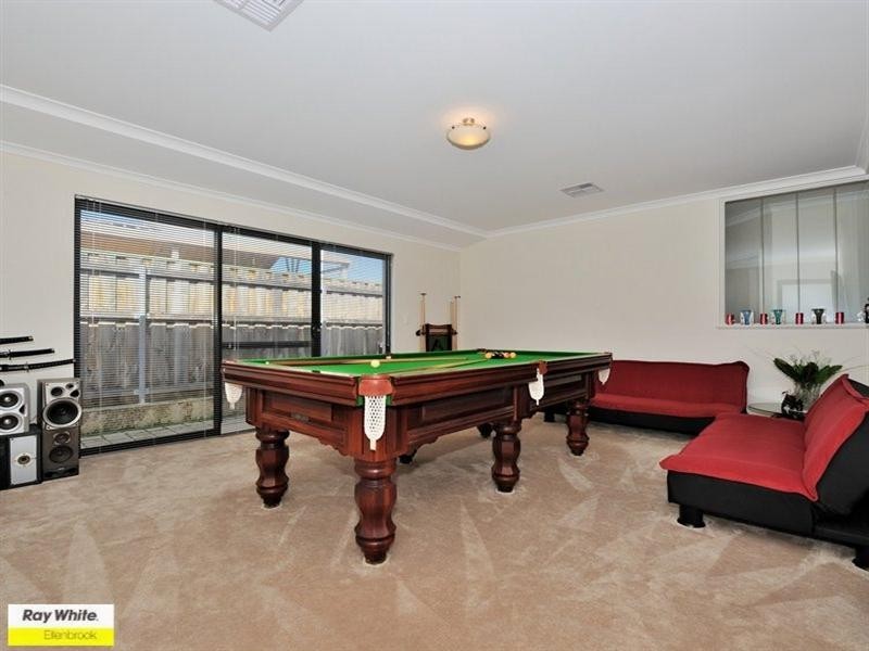 15 Thorold Avenue, Ellenbrook WA 6069