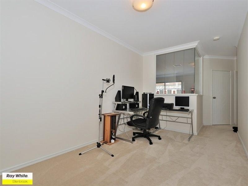 15 Thorold Avenue, Ellenbrook WA 6069