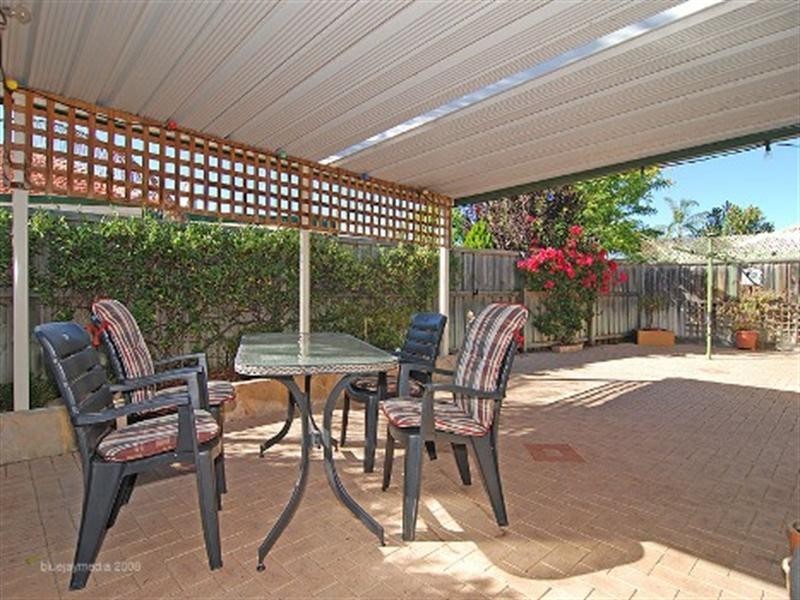 10 Beaufortia Crescent, Ellenbrook WA 6069