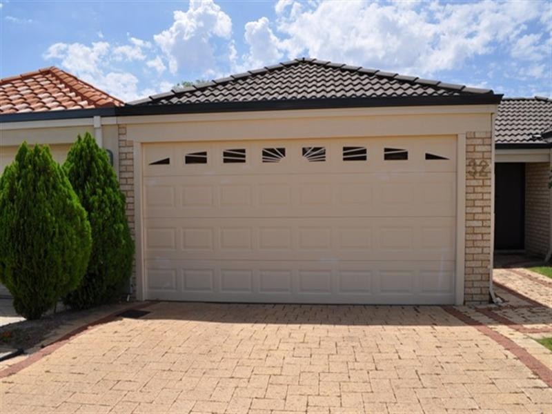 32 Santorini Turn, Ellenbrook WA 6069