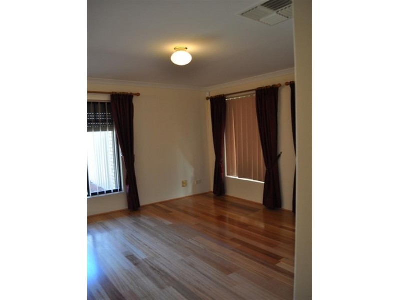 32 Santorini Turn, Ellenbrook WA 6069