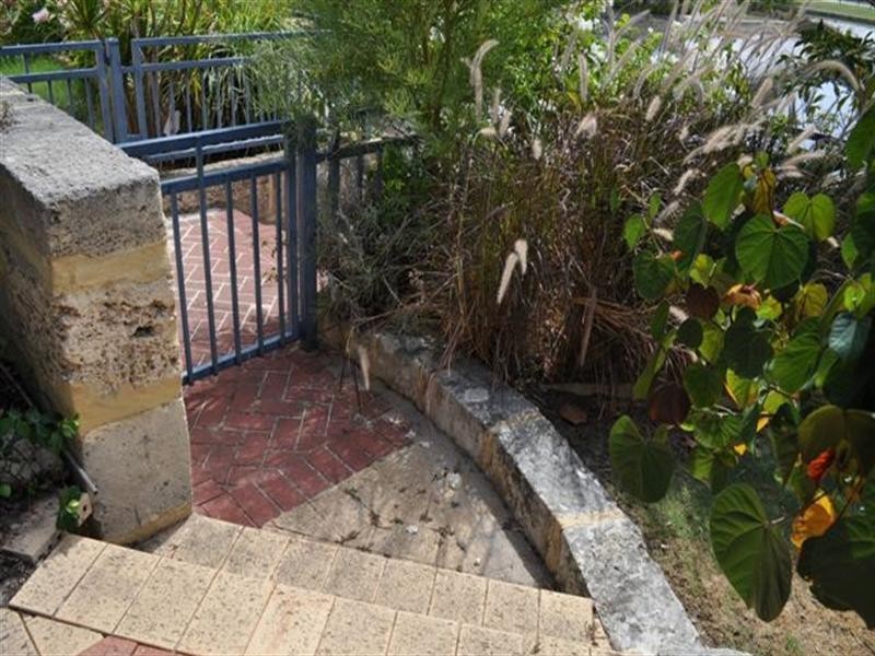 32 Santorini Turn, Ellenbrook WA 6069