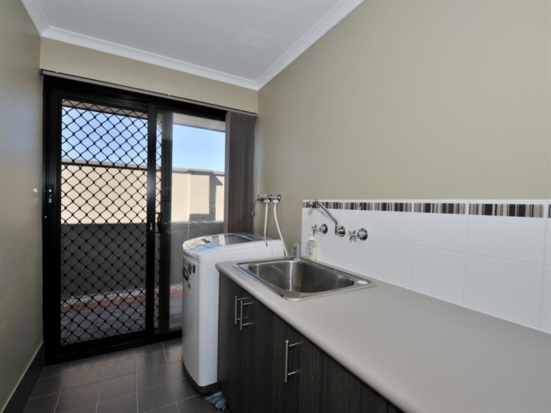 34 Mundego Turn, Ellenbrook WA 6069