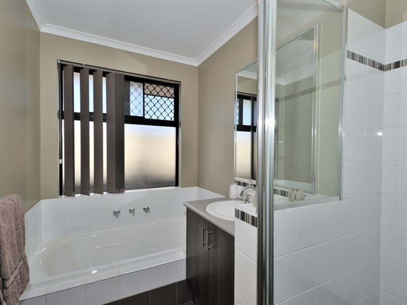 34 Mundego Turn, Ellenbrook WA 6069