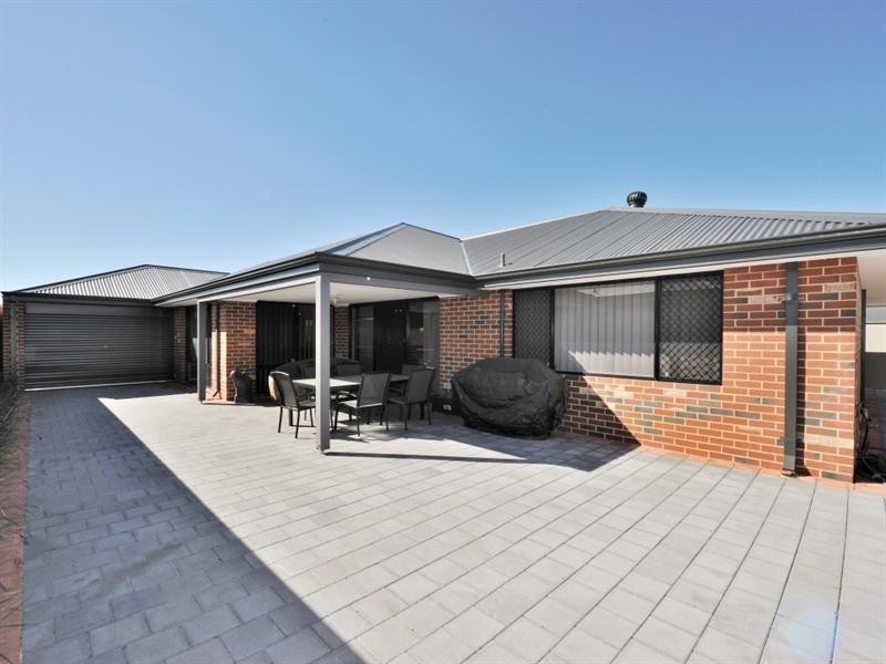 34 Mundego Turn, Ellenbrook WA 6069