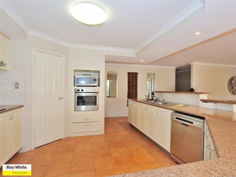 10 Merens Terrace, Henley Brook WA 6055