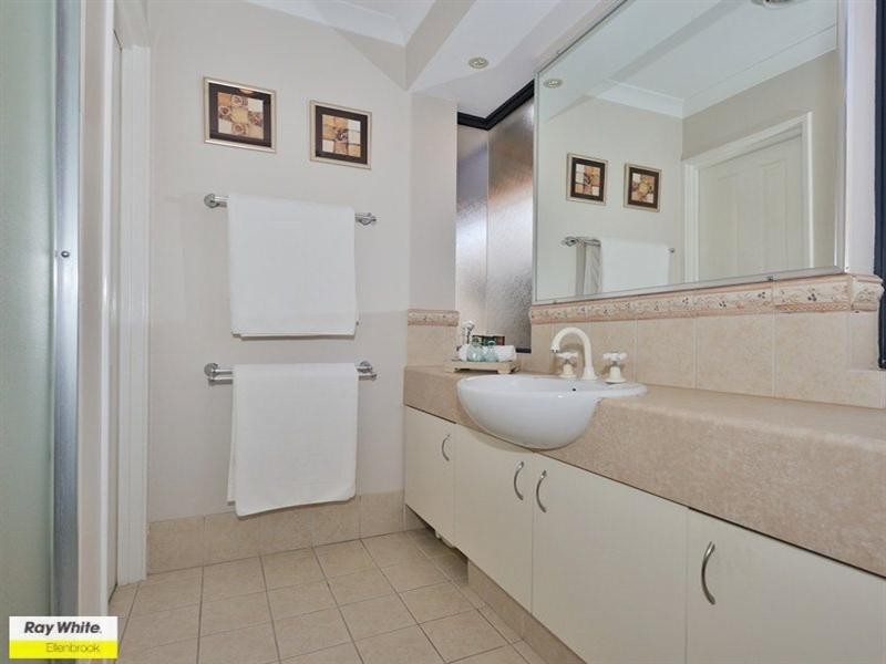 10 Merens Terrace, Henley Brook WA 6055