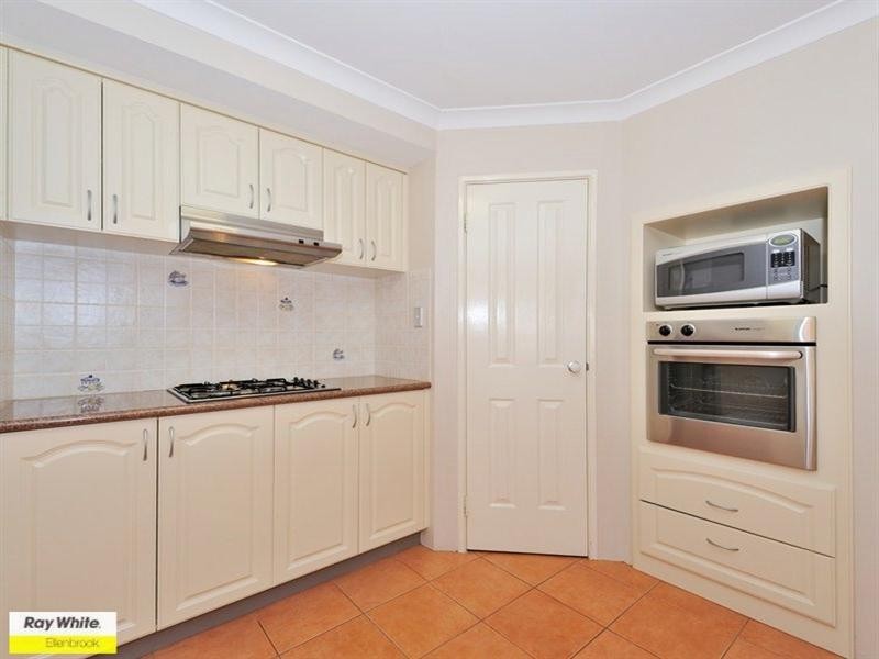 10 Merens Terrace, Henley Brook WA 6055