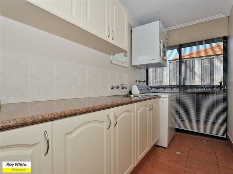 10 Merens Terrace, Henley Brook WA 6055