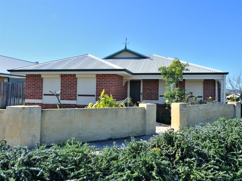 102 Coolamon Boulevarde, Ellenbrook WA 6069