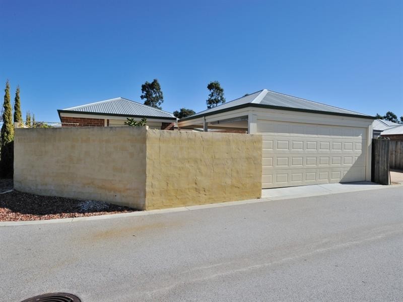 102 Coolamon Boulevarde, Ellenbrook WA 6069