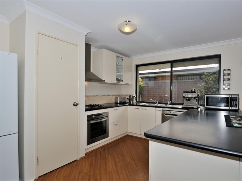 102 Coolamon Boulevarde, Ellenbrook WA 6069