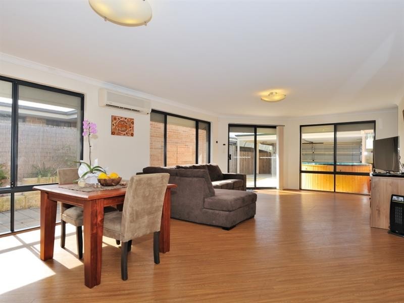 102 Coolamon Boulevarde, Ellenbrook WA 6069