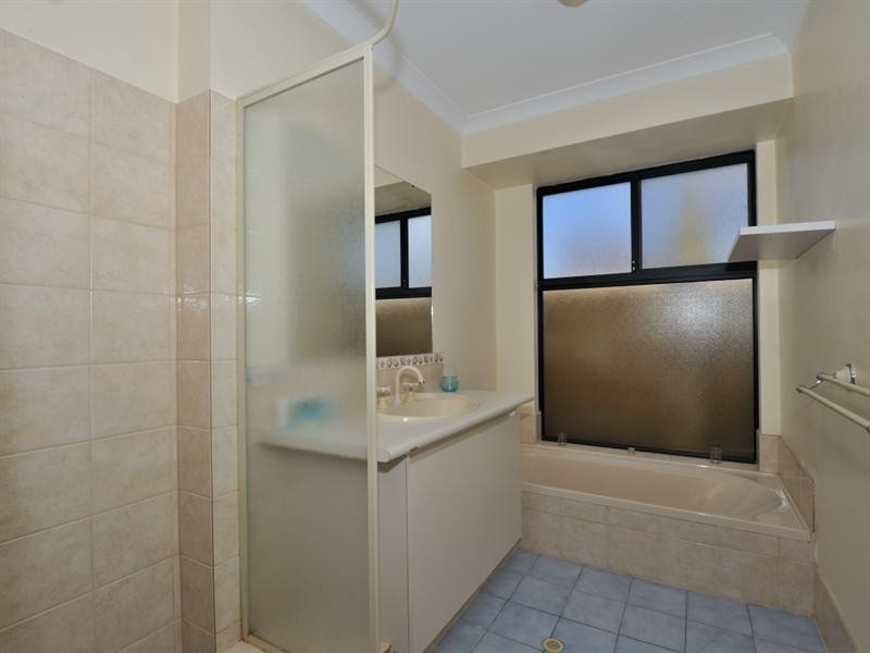 102 Coolamon Boulevarde, Ellenbrook WA 6069