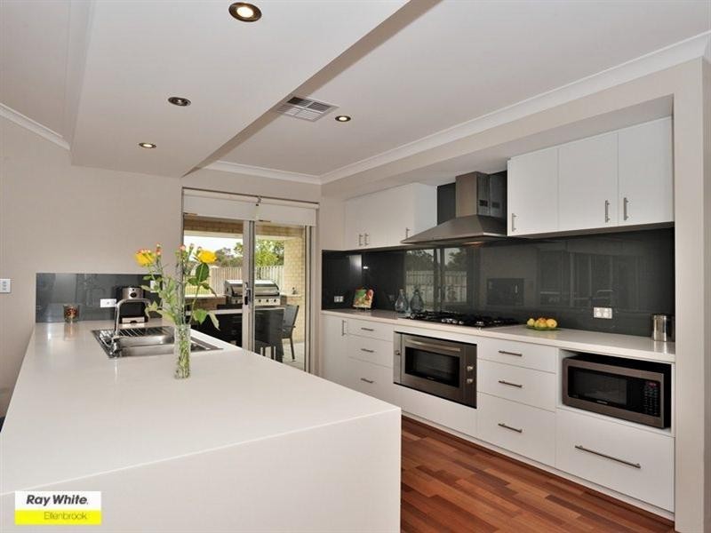 30 Longview Way, The Vines WA 6069