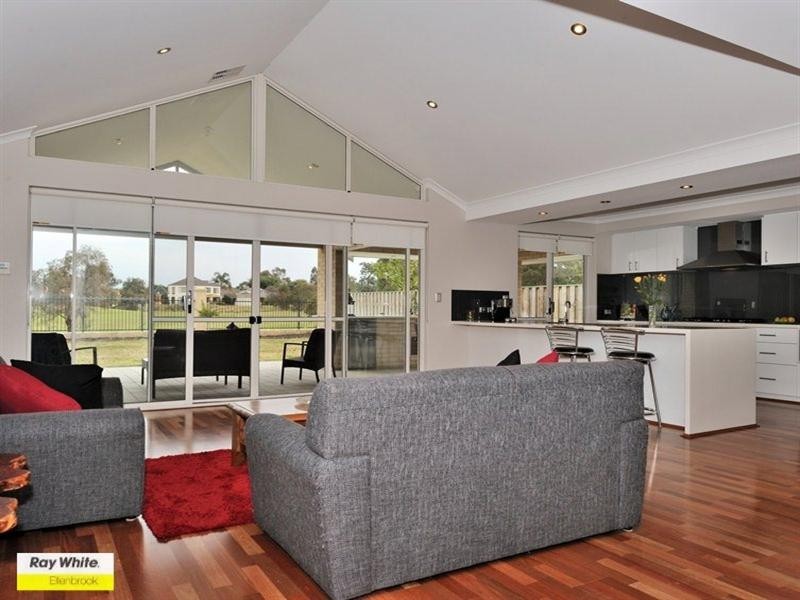 30 Longview Way, The Vines WA 6069