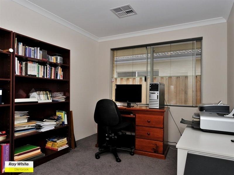 30 Longview Way, The Vines WA 6069