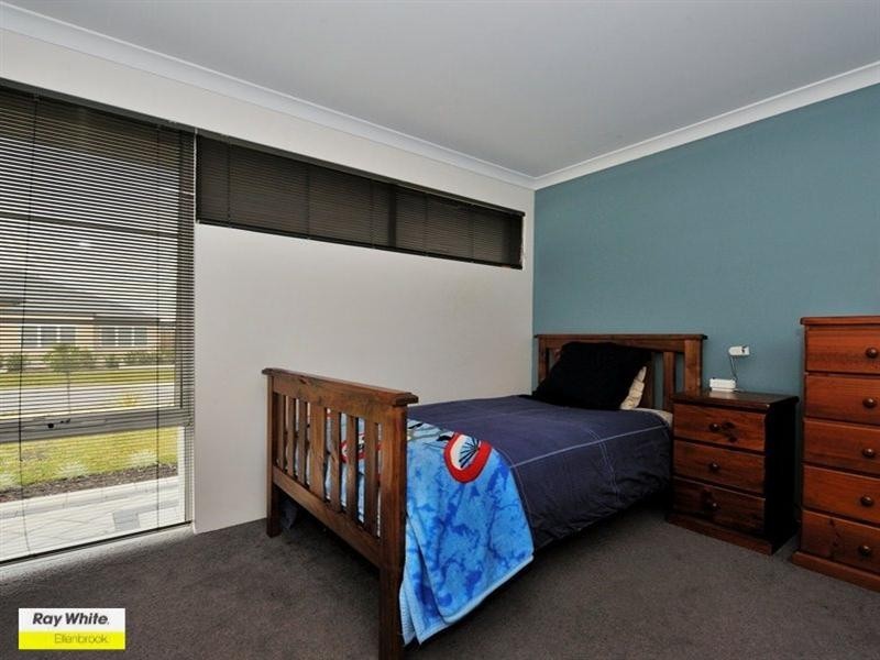 30 Longview Way, The Vines WA 6069