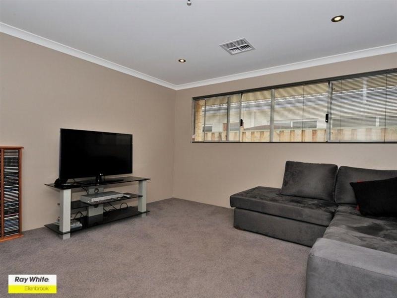 30 Longview Way, The Vines WA 6069