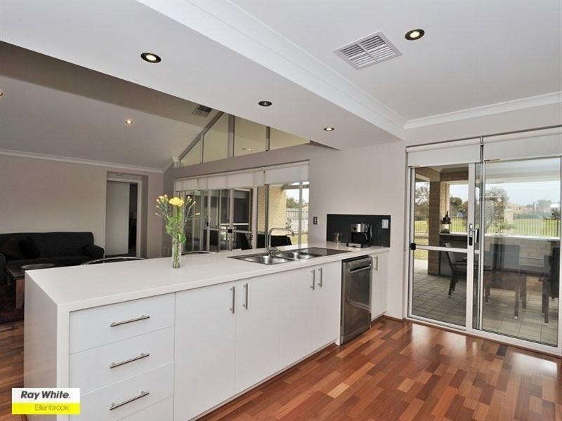 30 Longview Way, The Vines WA 6069