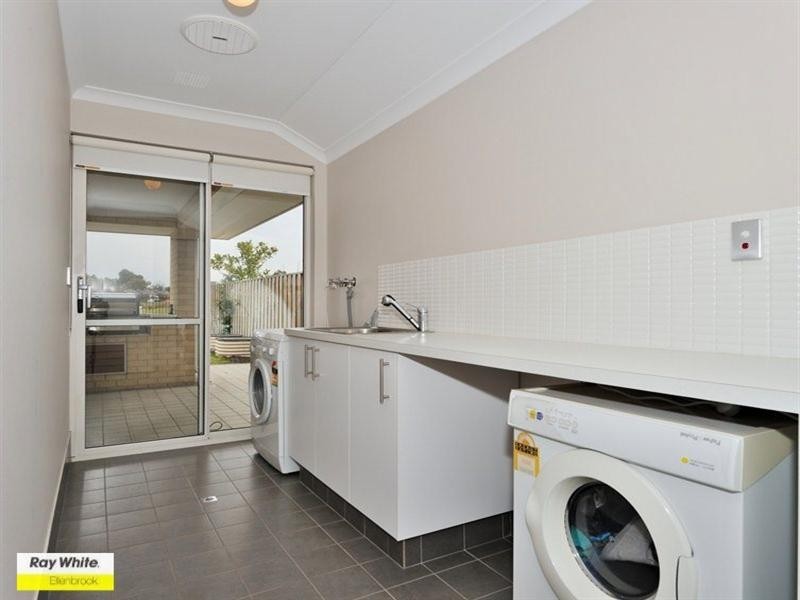 30 Longview Way, The Vines WA 6069